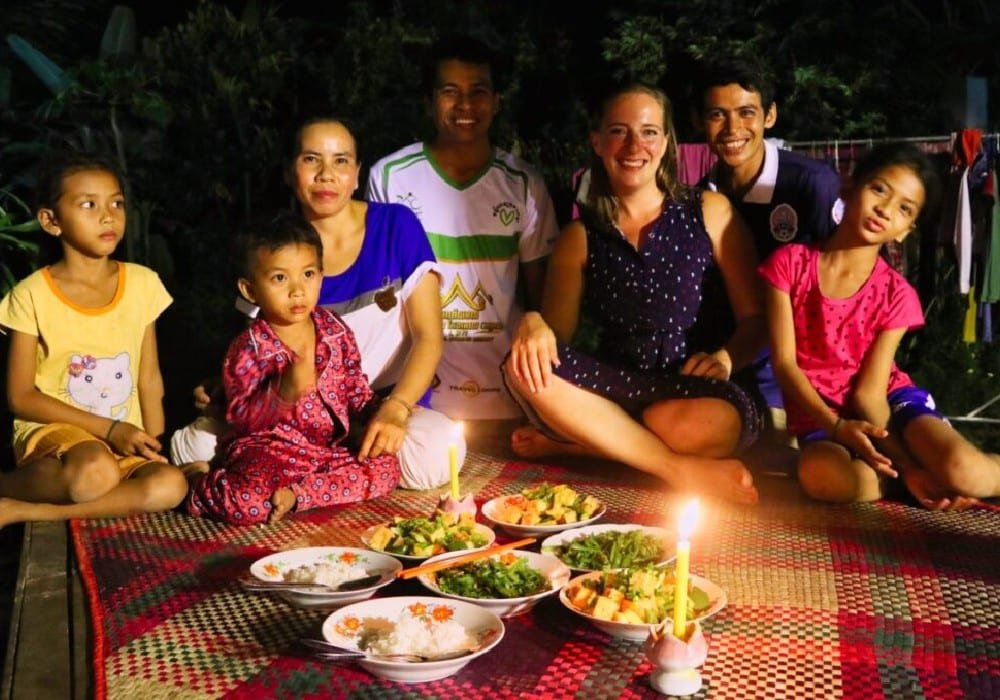 1 Día Angkor Wat y cena con familia camboyana