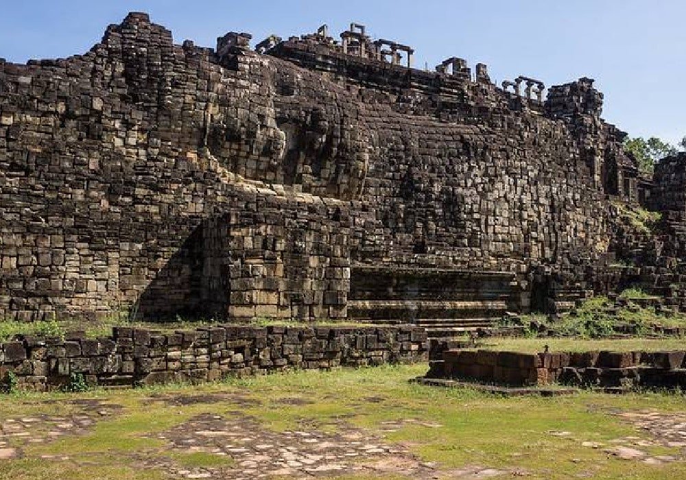 Cuál es la historia del templo Baphuon